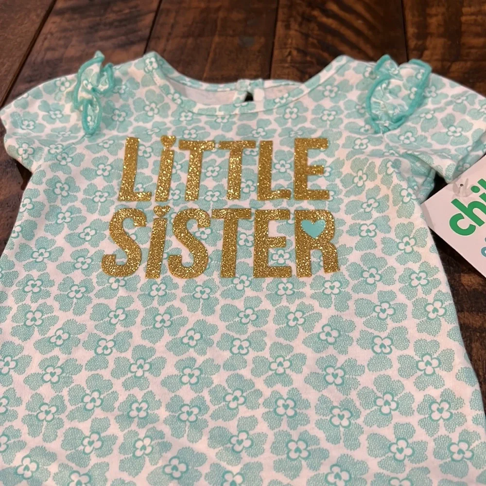 Carter’s 0-3 month Gold Sparkle Little sister outfit.